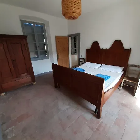 Tatil Evi Breathtaking Stone House San Salvatore (Piacenza)